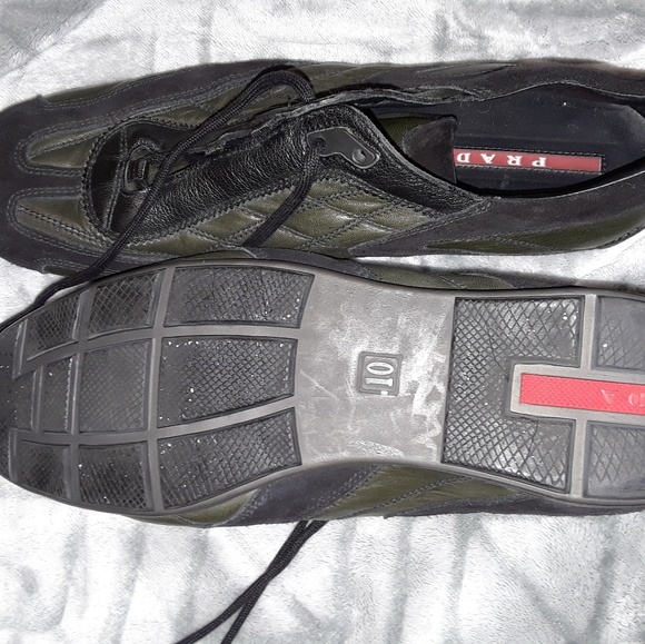 GREAT CONDITION PRADA SNEAKER - Picture 4 of 4